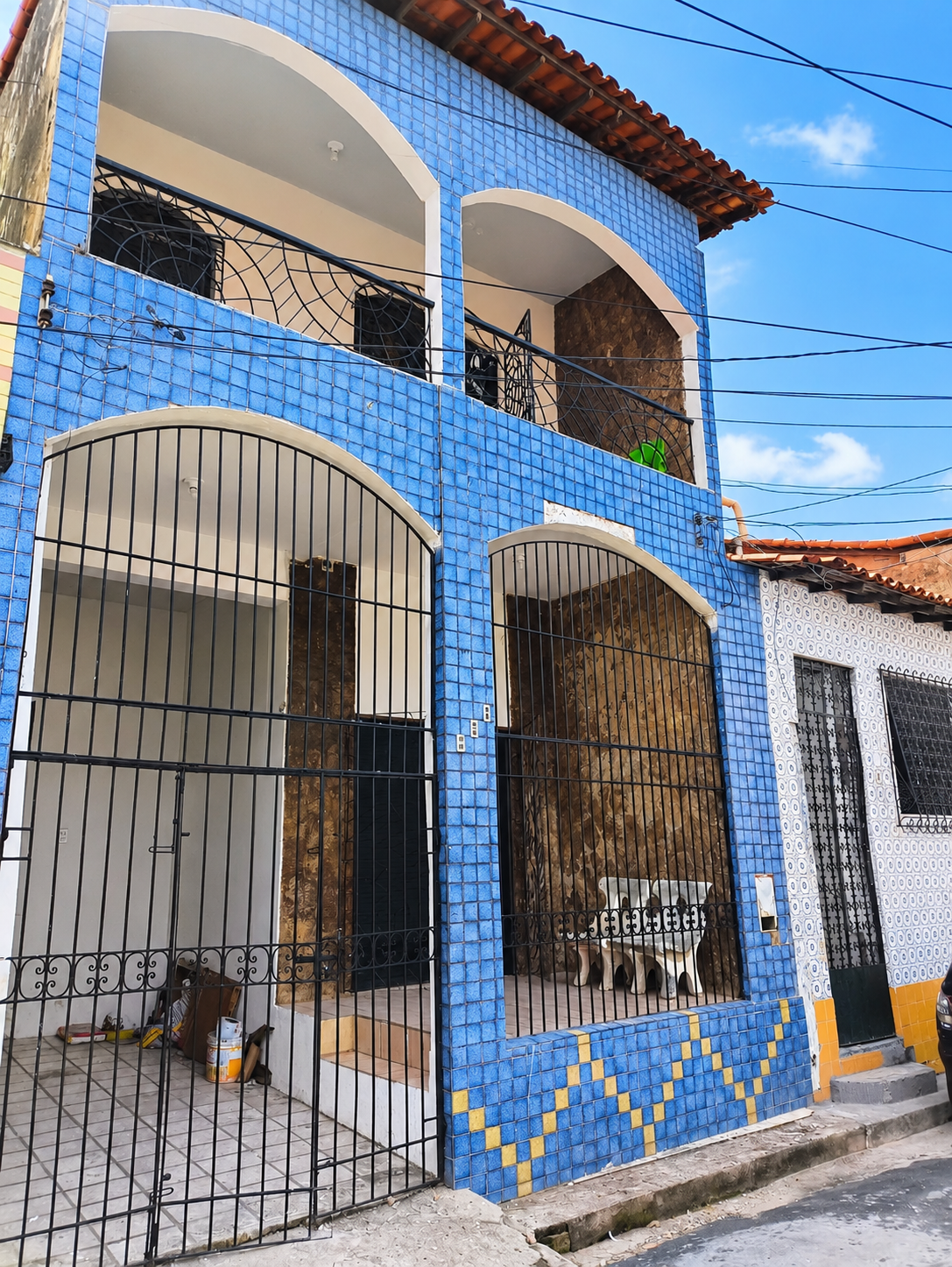 Pousada Bem Viver — Fachada colonial azul · Rua Santa Rita, 688